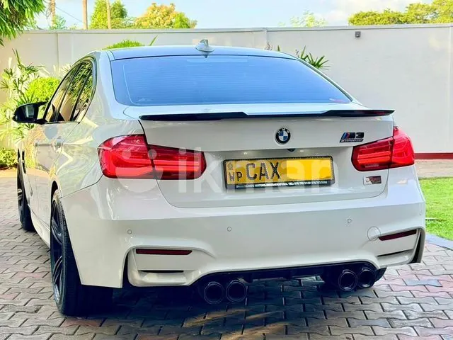 BMW 318I 2016 photo 4