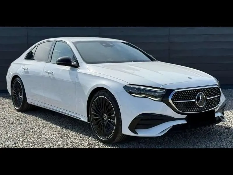 Mercedes-Benz E-Class 2023 photo 2
