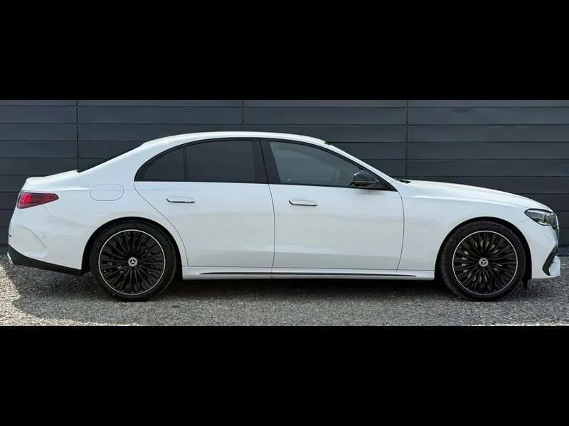 Mercedes-Benz E-Class 2023 photo 5