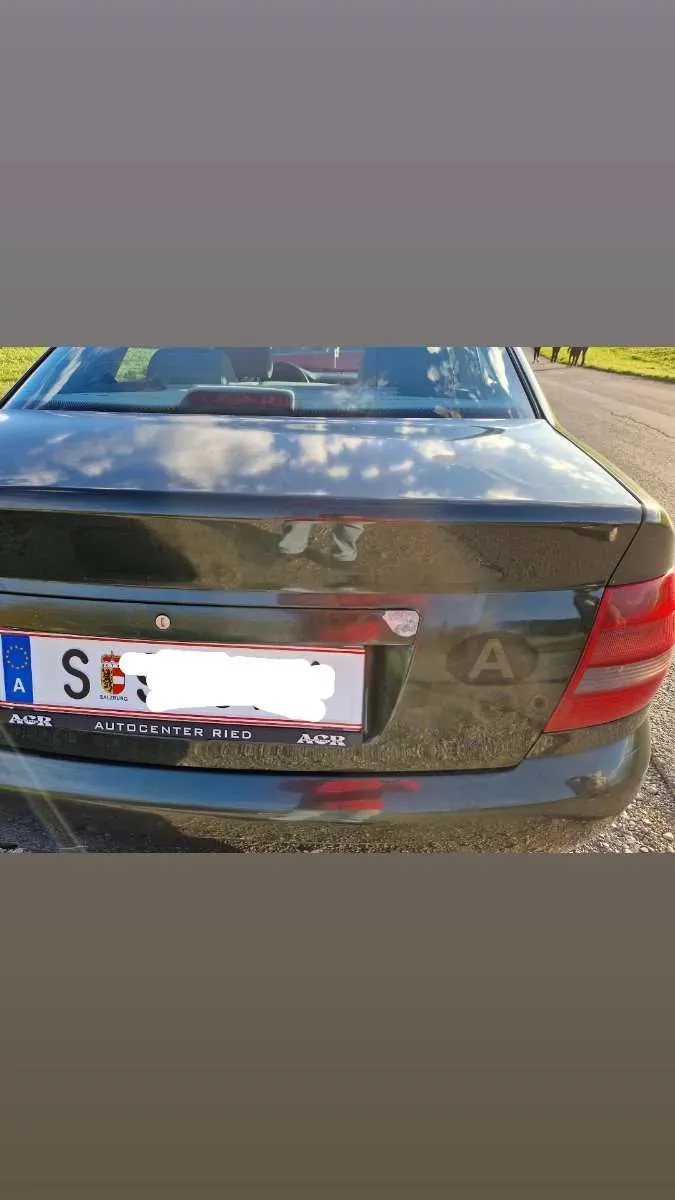 Audi A4 1999 photo 3