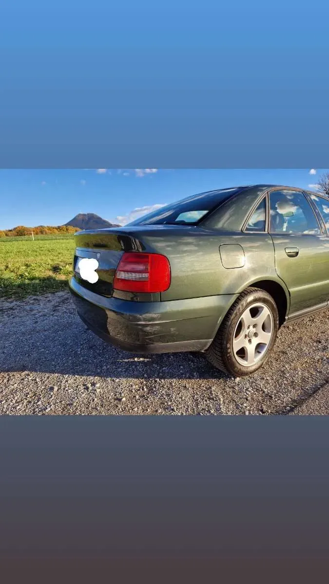 Audi A4 1999 photo 2