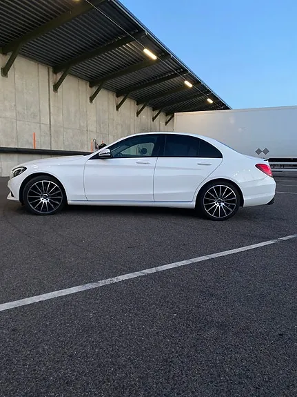 Mercedes-Benz C220 D