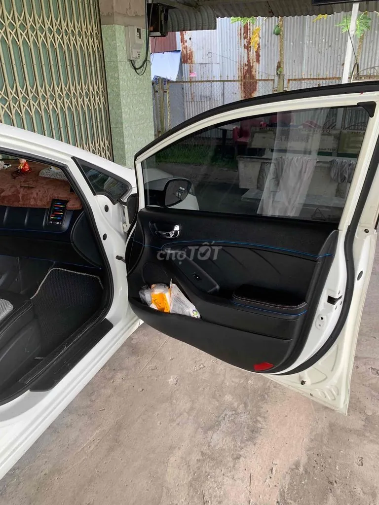 Kia K3 2014 photo 3