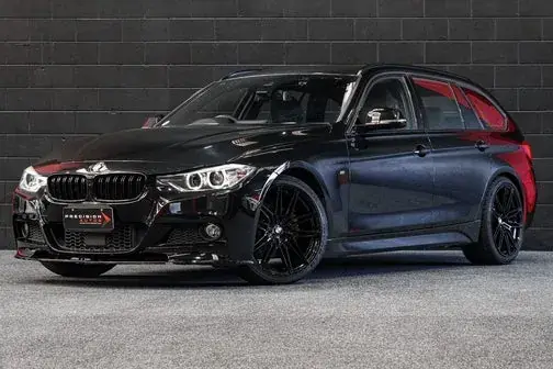 BMW 320I