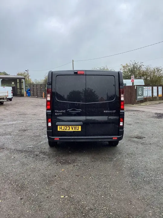 Renault Trafic 2023 photo 5