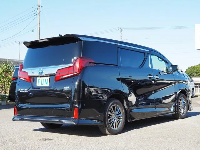 Toyota Alphard 2023 photo 5