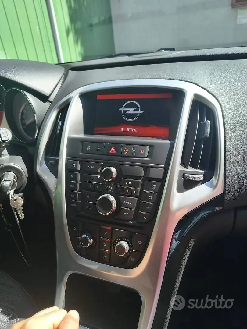 Opel Astra 2015 photo 5