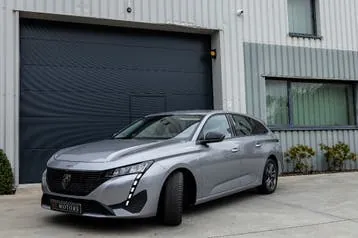 Peugeot 308 2022 photo 3