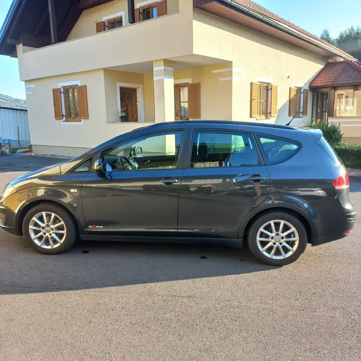 Seat Altea Xl 2012 photo 3