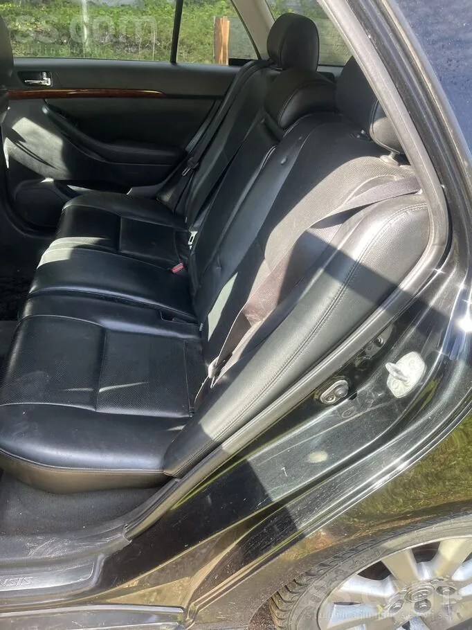 Toyota Avensis 2005 photo 4