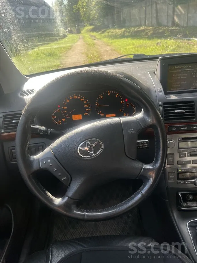 Toyota Avensis 2005 photo 5