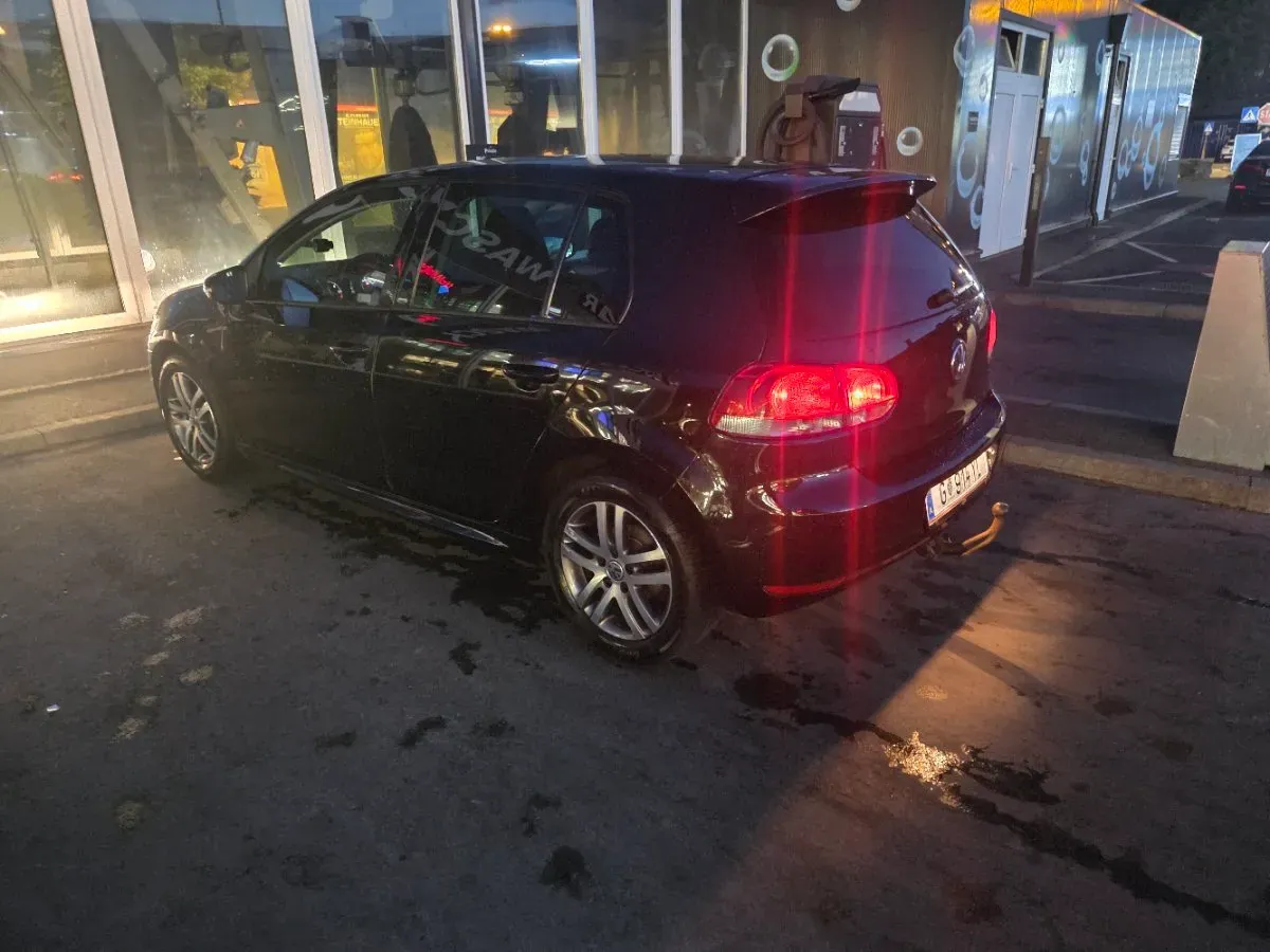 Volkswagen Golf 2011 photo 3