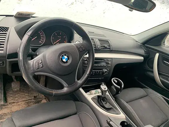 BMW 120D 2011 photo 4
