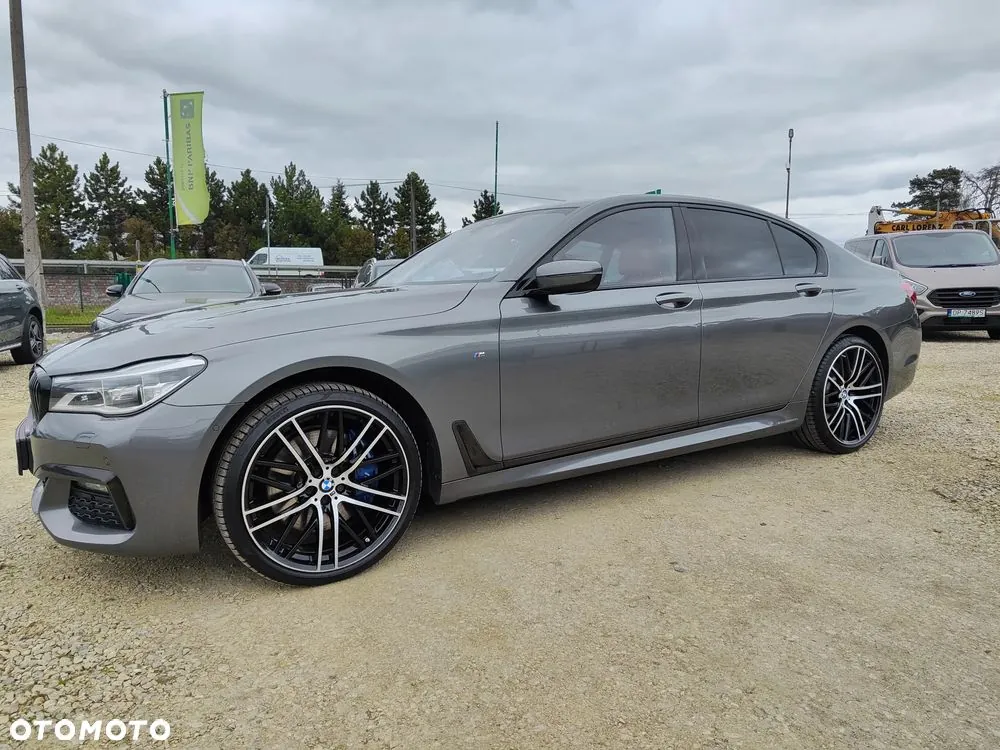 BMW Seria 7 2018 photo 4