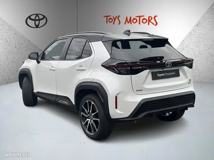 Toyota Yaris Cross 2025 photo 3