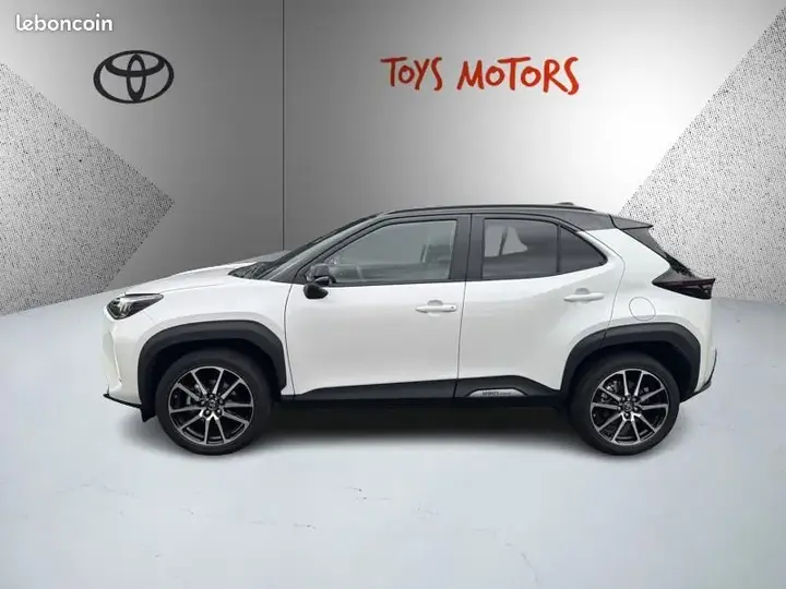 Toyota Yaris Cross 2025 photo 2