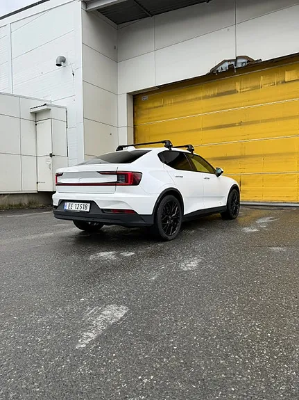Polestar 2 2022 photo 3