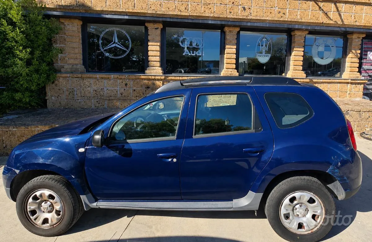 Dacia Duster 2011 photo 4