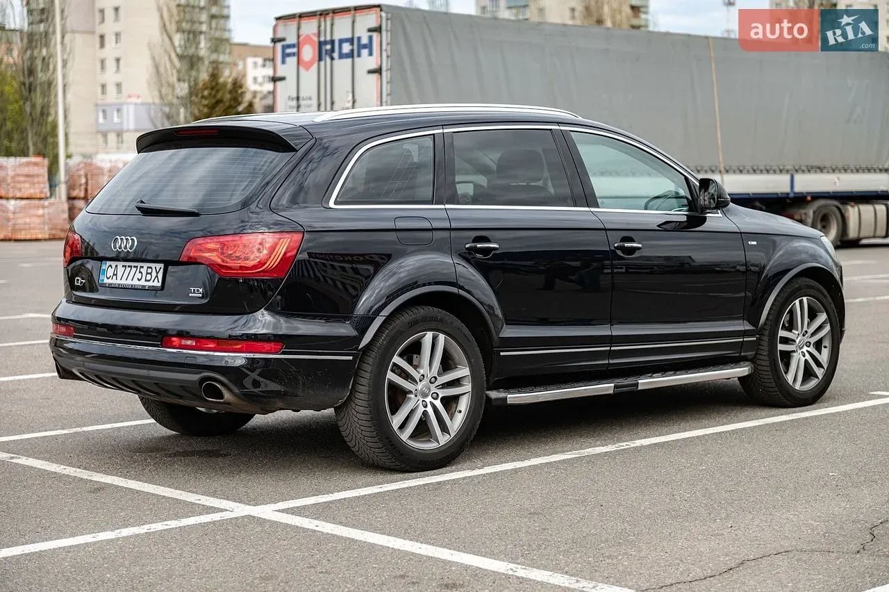 Audi Q7 2015 photo 4