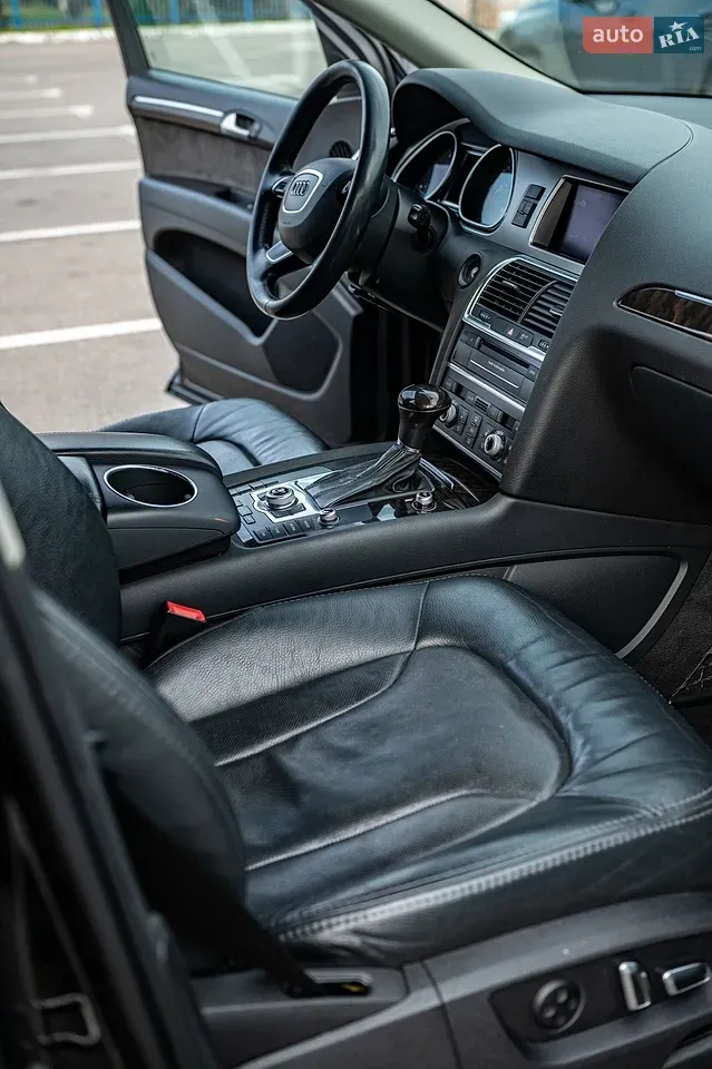 Audi Q7 2015 photo 3