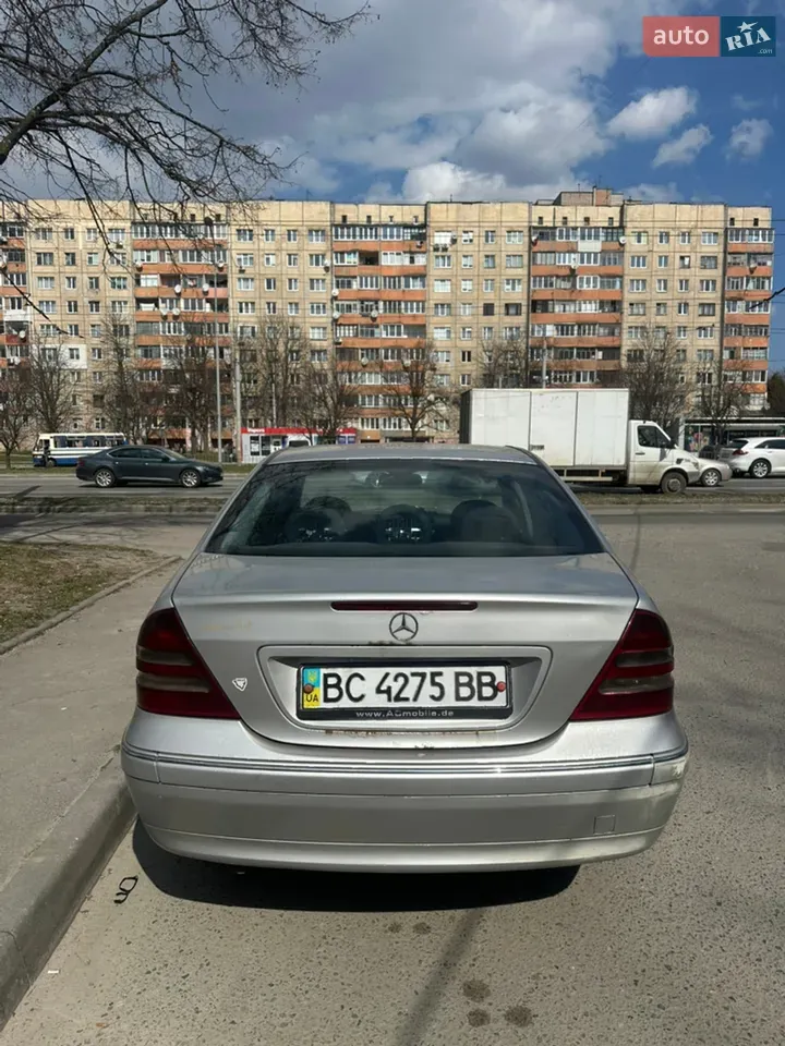 Mercedes-Benz C-Class 2001 photo 4