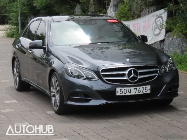 Mercedes-Benz E-Class 2014 photo 2