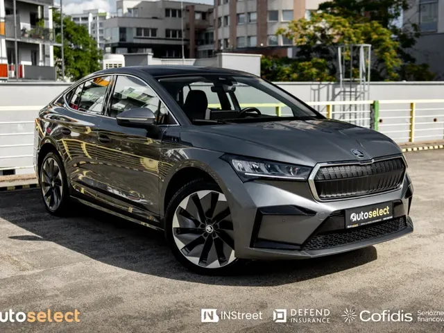 Skoda Enyaq Coupé 2023 photo 2