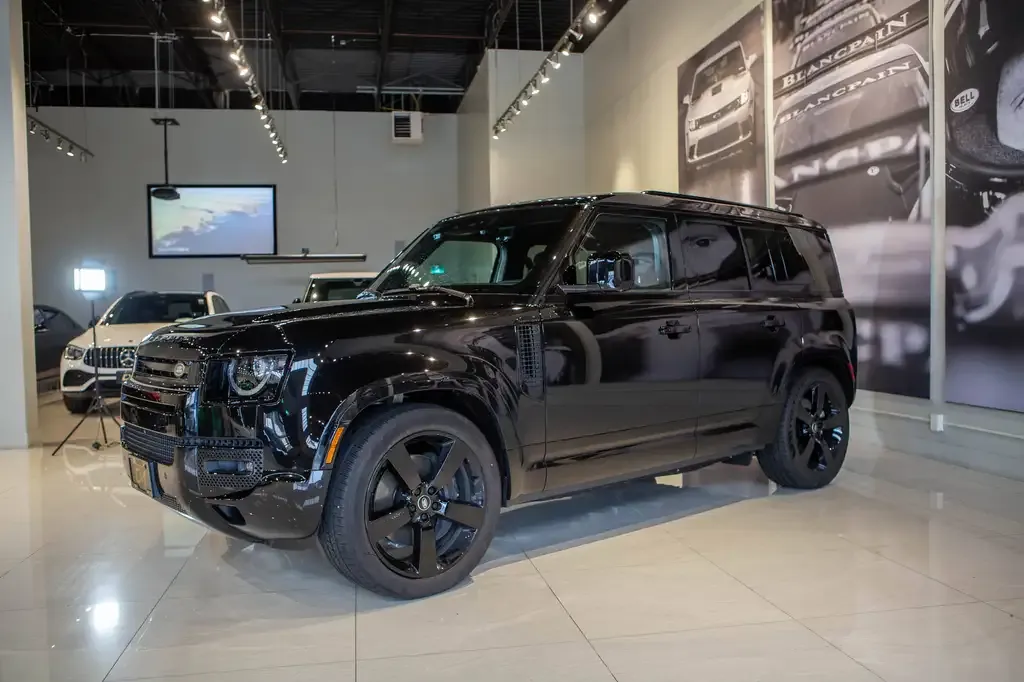 Land Rover Defender 2025 photo 5