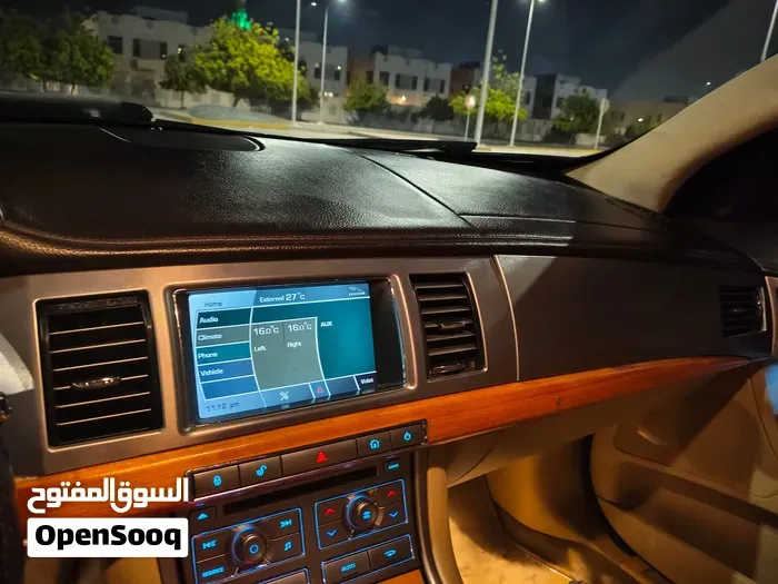 Jaguar Xf 2009 photo 3