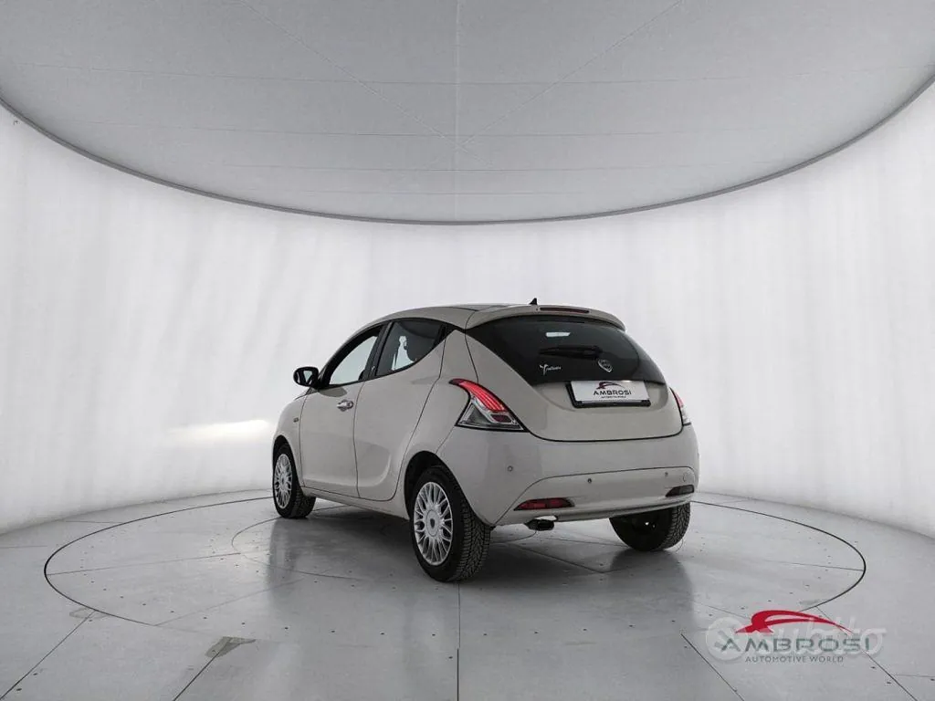 Lancia Ypsilon 2017 photo 4