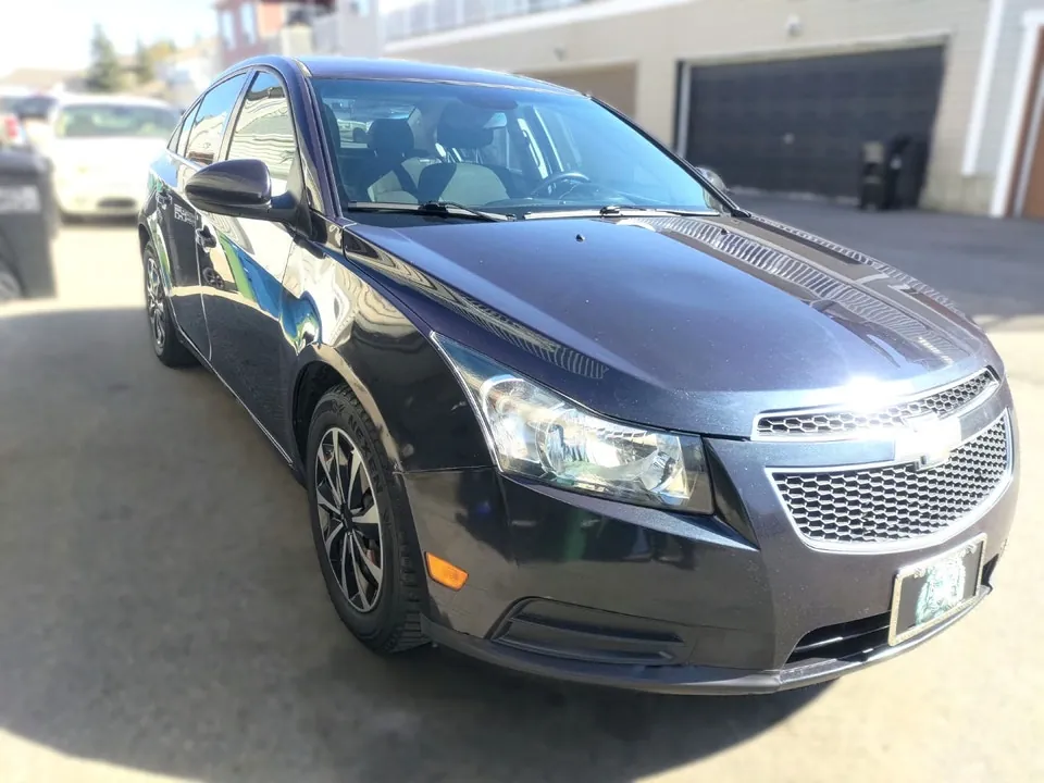 Chevrolet Cruze 2014 photo 2