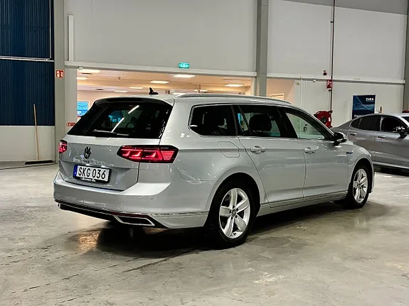 Volkswagen Passat 2023 photo 4