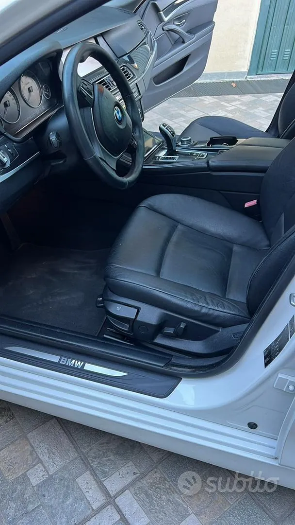 BMW 5 Series 2010 photo 5