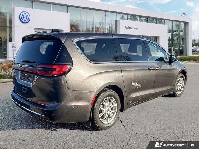 Chrysler Pacifica 2023 photo 5