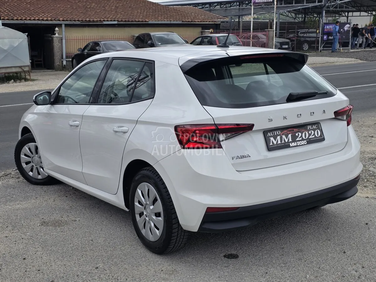 Skoda Fabia 2022 photo 5