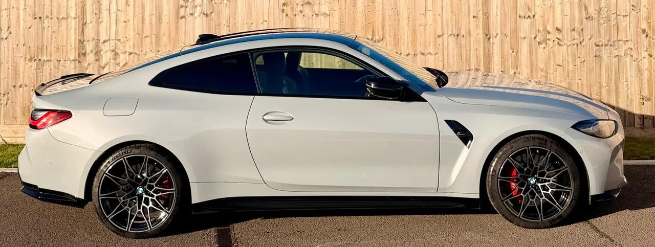 BMW M4 2023 photo 5