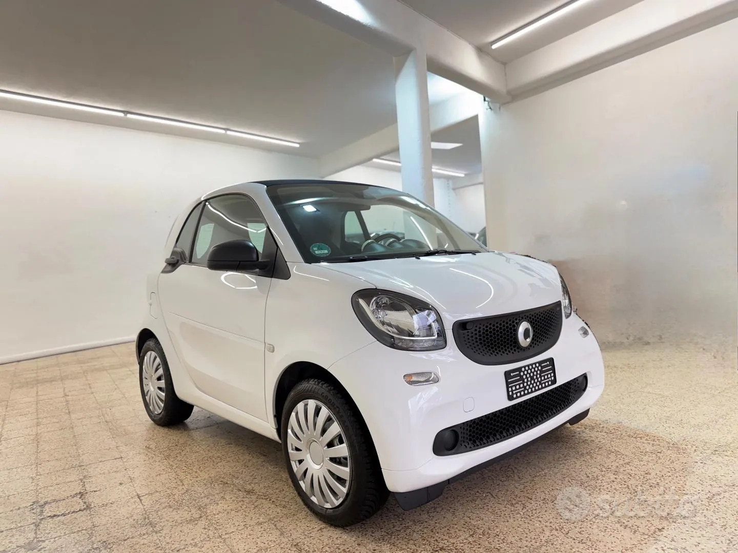 Smart Fortwo 2018 photo 3