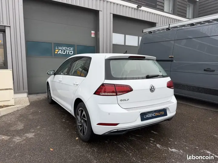 Volkswagen Golf 2018 photo 4