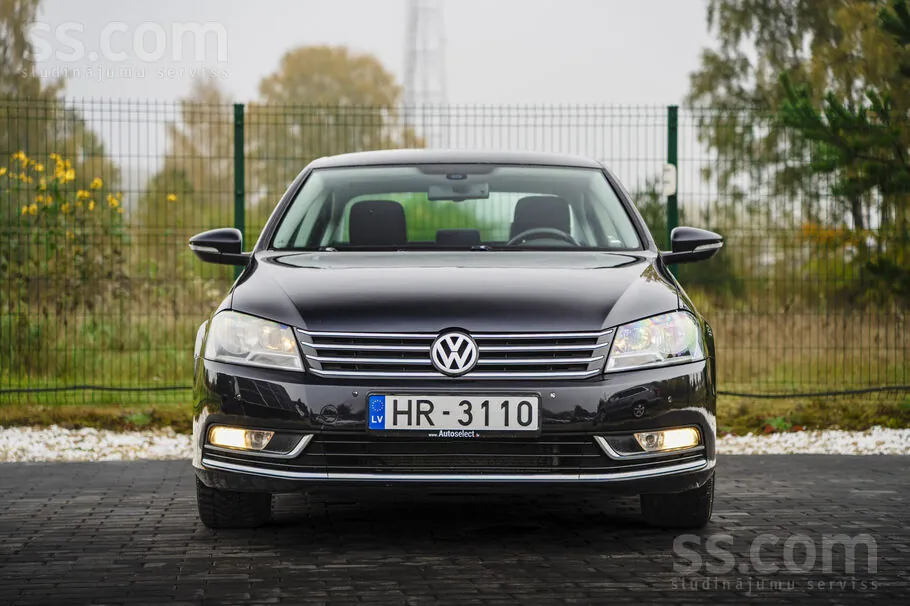 Volkswagen Passat 2011 photo 2