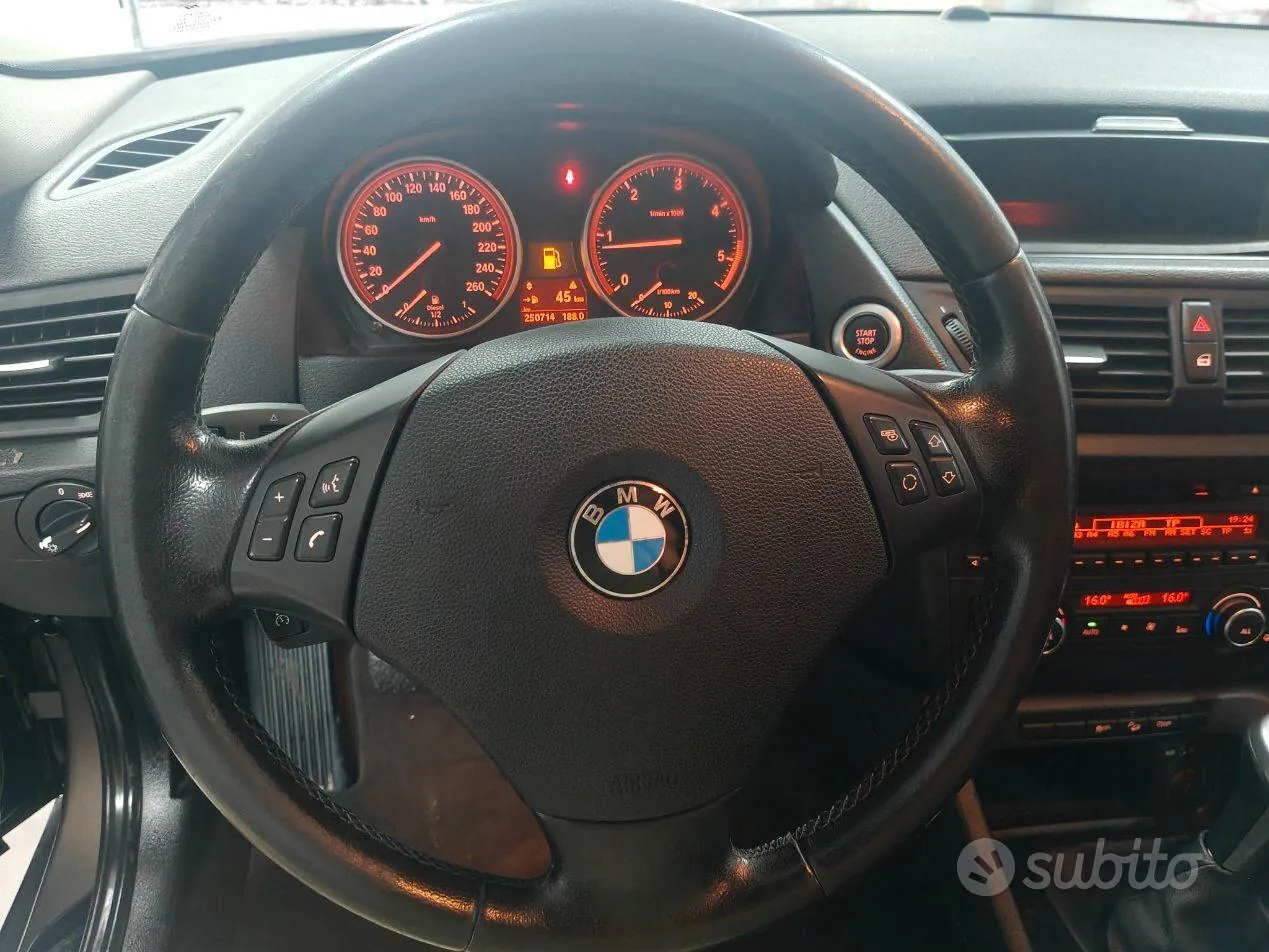 BMW X1 2011 photo 3