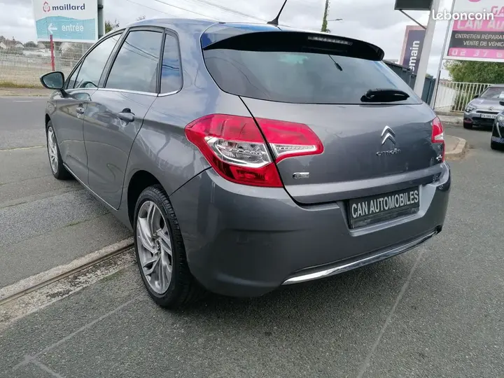 Citroen C4 2011 photo 3
