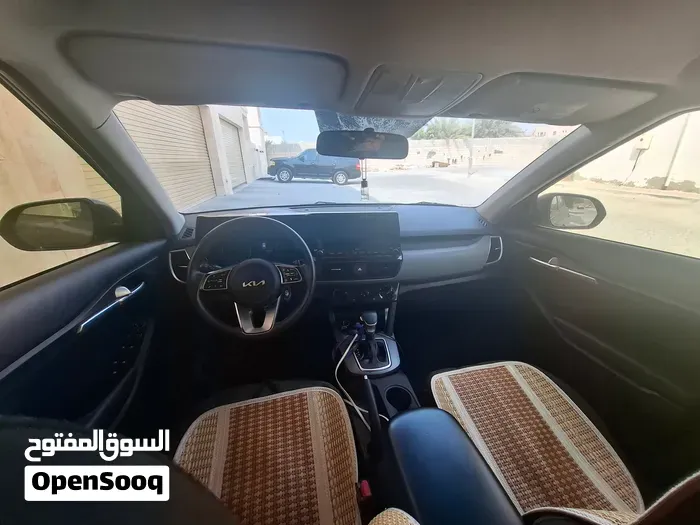 Kia Seltos 2022 photo 2