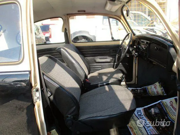 Volkswagen Maggiolino 1982 photo 4