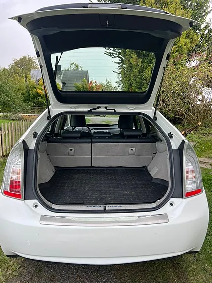 Toyota Prius Plug-In Hybrid 2012 photo 5