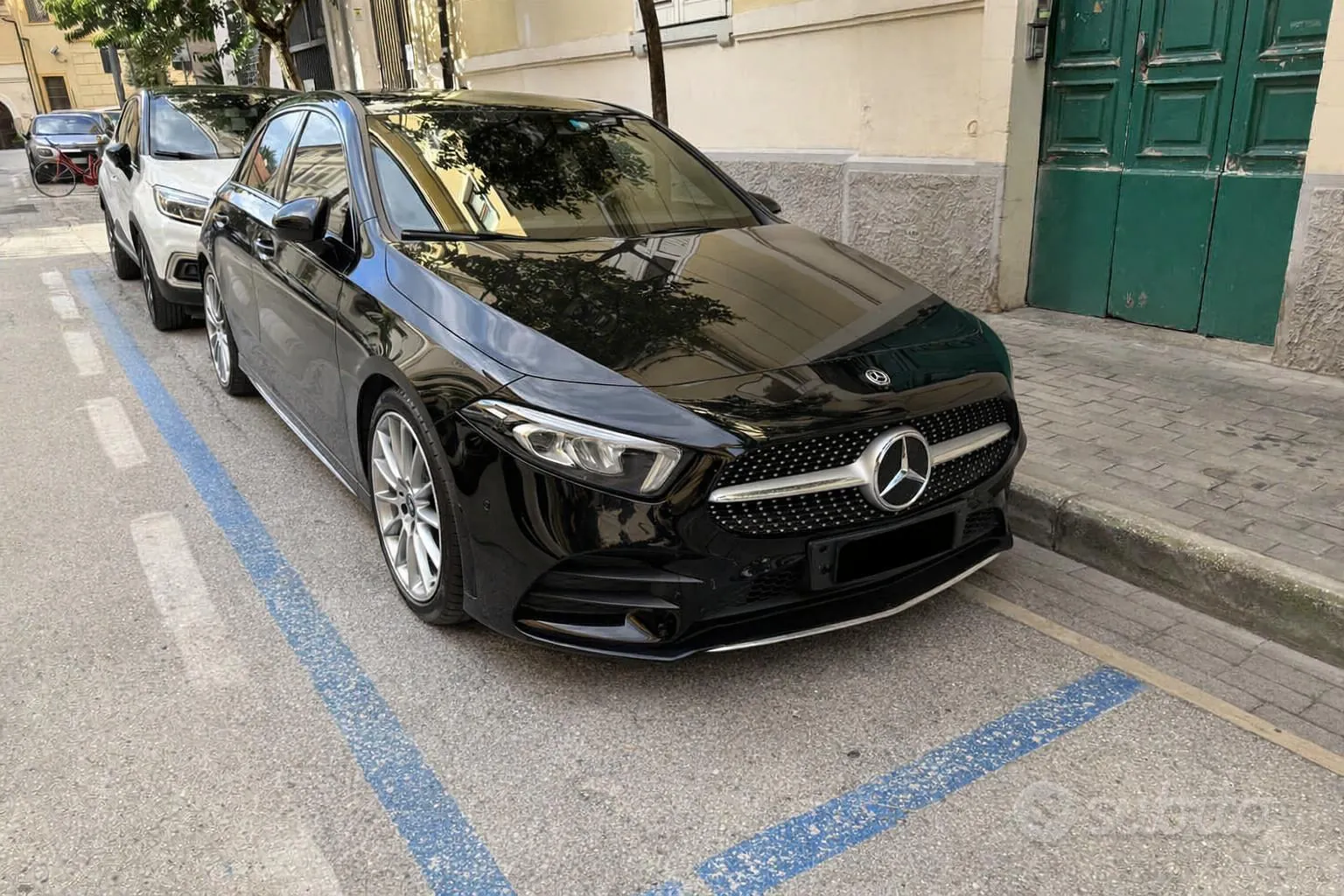 Mercedes-Benz A180