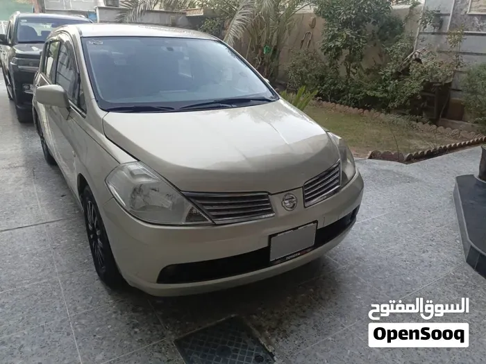 Nissan Tiida 2007 photo 2