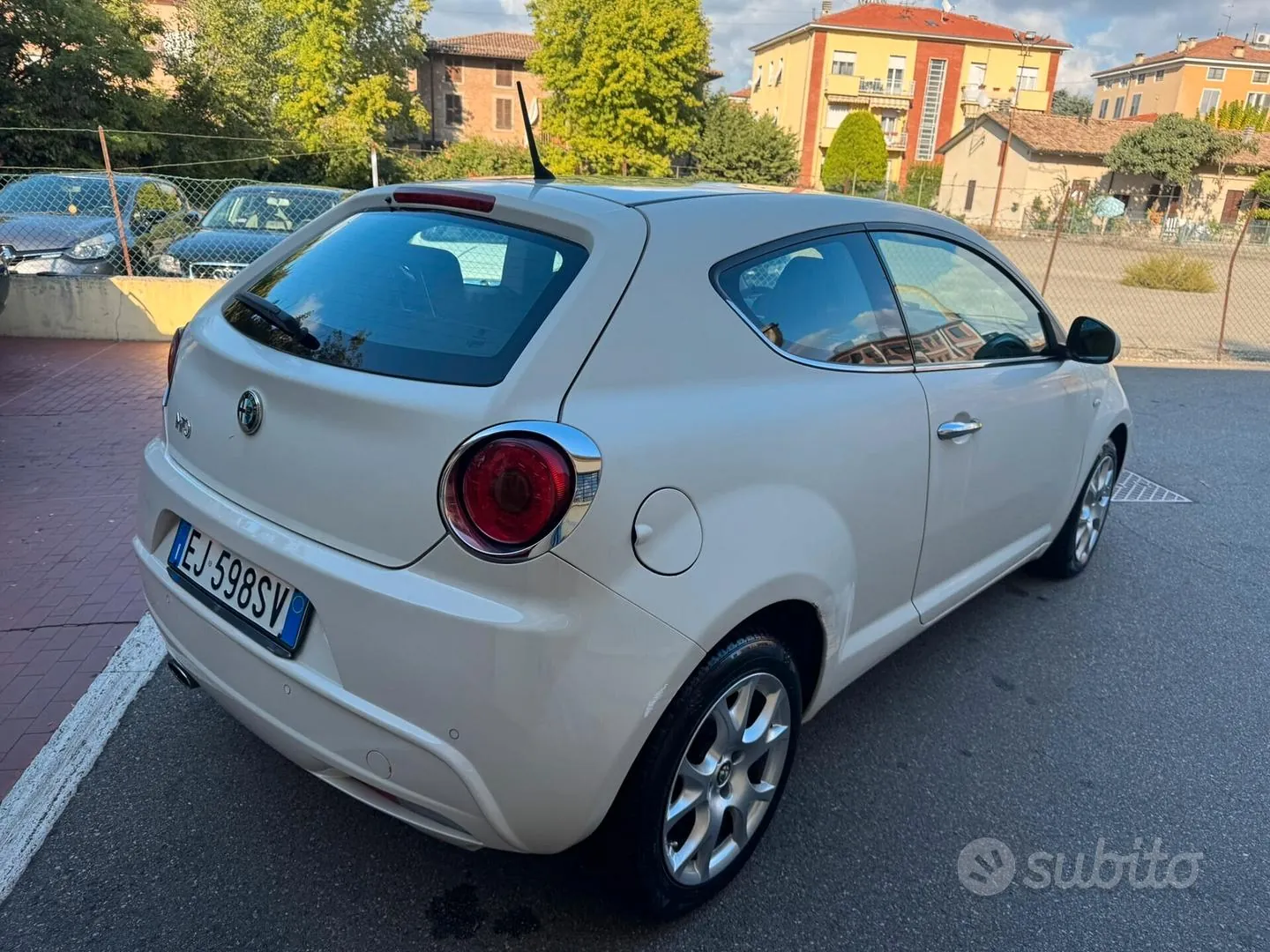 Alfa Romeo Mito 2011 photo 4