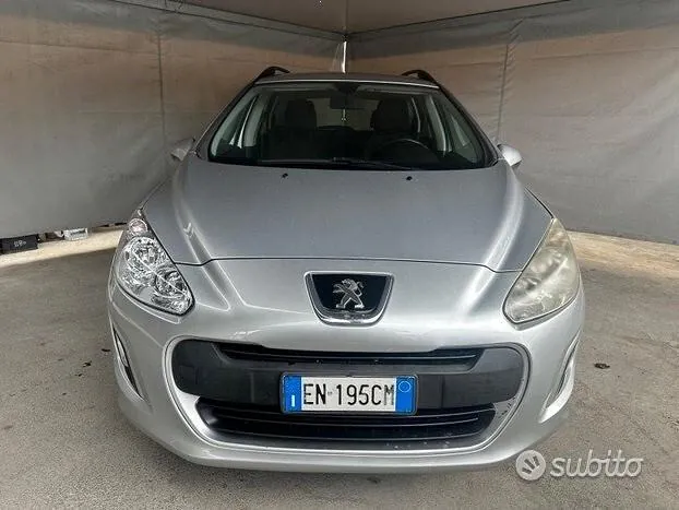 Peugeot 308 2012 photo 2