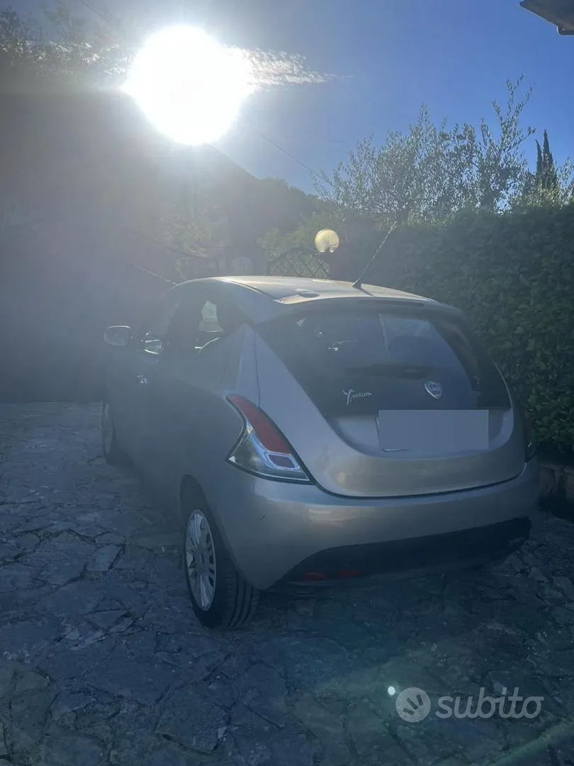 Lancia Ypsilon 2011 photo 4