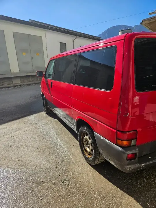Volkswagen T4 1998 photo 3